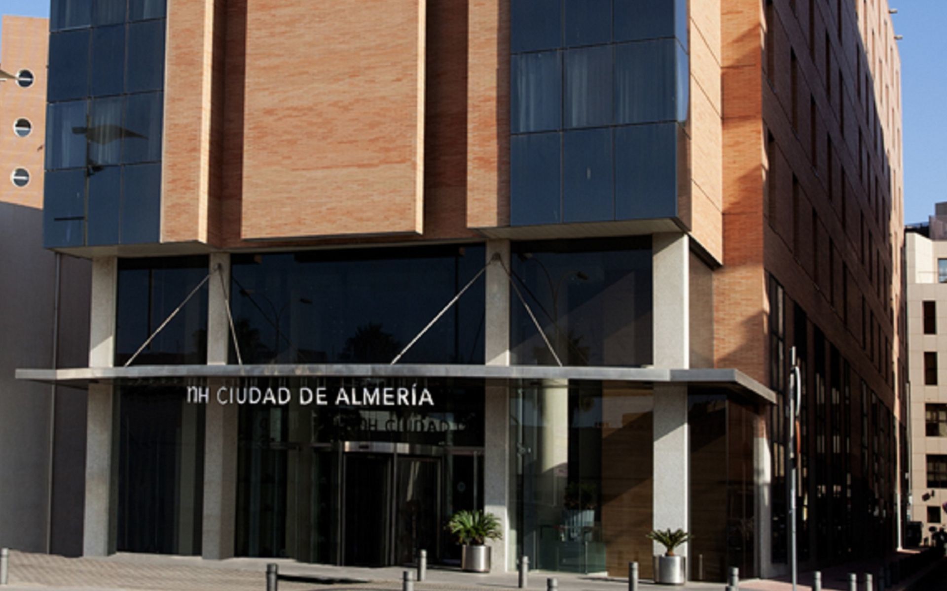 Nh Ciudad De アルメリア エクステリア 写真